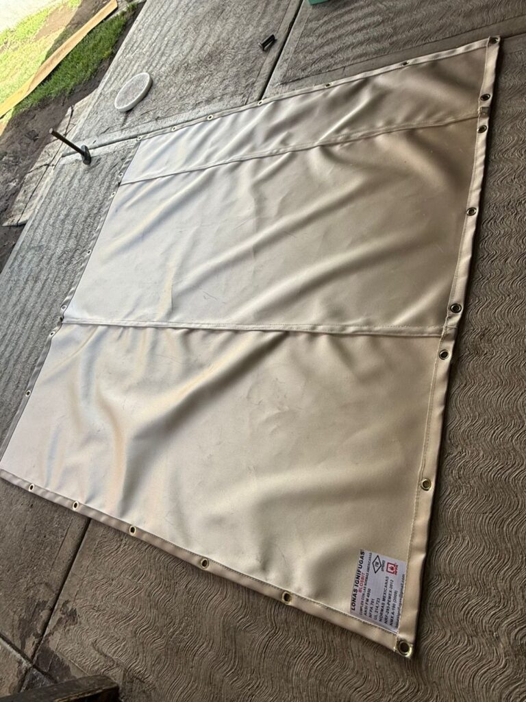 Lonas Ignifugas Para Uso Horizontal BLOSBIT 5574124237 768x1024